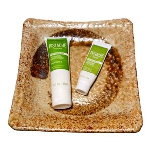 BUNDLE SKINCARE PISTACHE EYE & HYDRATING MOISTURIZER
